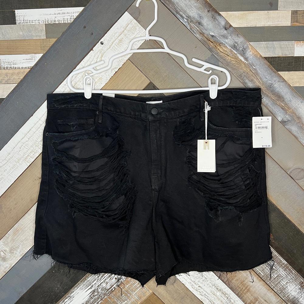Good American Black Distressed Denim Shorts - Picture 4 of 5